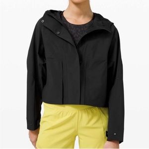 Lululemon The Rain Chaser Jacket in Black | Size 4